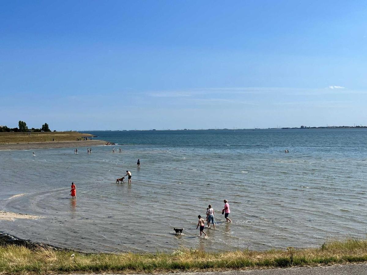 Oosterschelde Lodge Met Veel Privacy En Dicht Bij Het Water Scherpenisse Ngoại thất bức ảnh